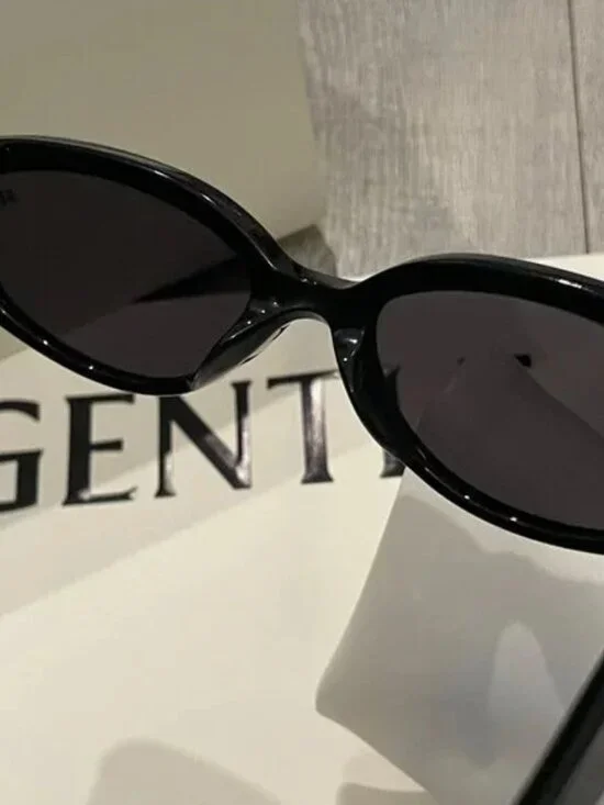 Maison Margiela x Gentle Monster Black Oval Sunglasses Designer Collab - Picture 2 of 8